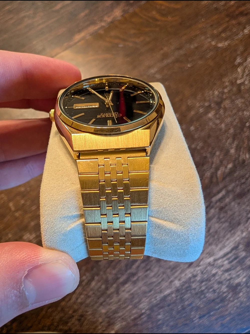 Vintage Citizen Quartz 1980s Near Mint Running